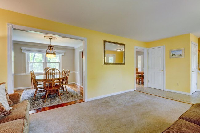 Foto del edificio - 76 Marshall Rd