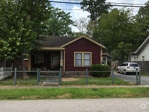 Building Photo - 2223 Singleton St