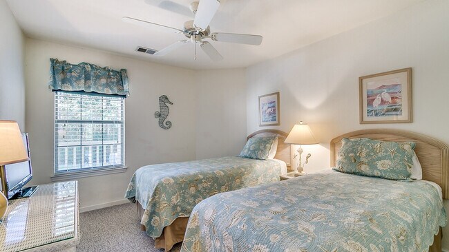 Building Photo - 549 Blue Stem Dr