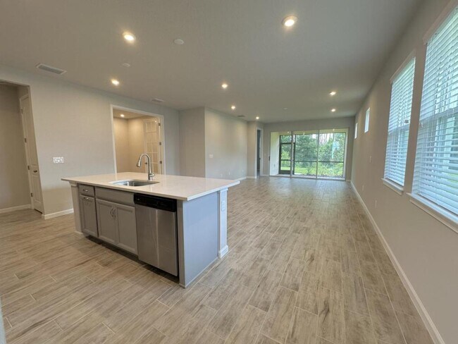 Building Photo - 5944  A Timberdale Ave