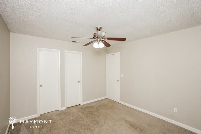 Building Photo - 228 Jadetree Dr