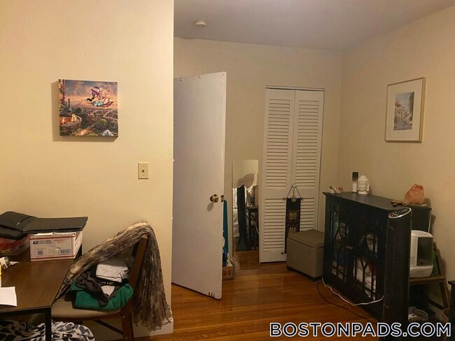 Building Photo - 65 Chiswick Rd