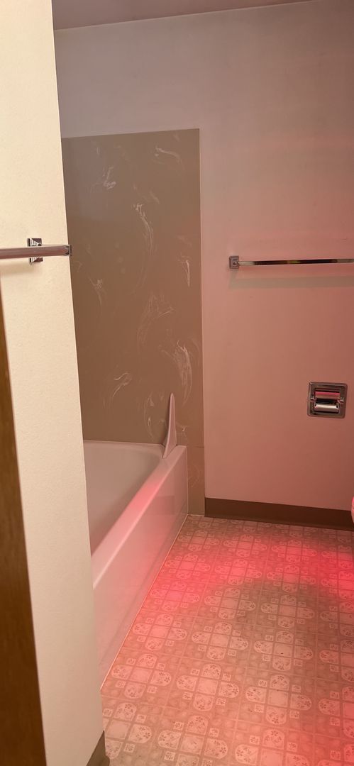 Building Photo - 2187-2189 NW North Hill Dr