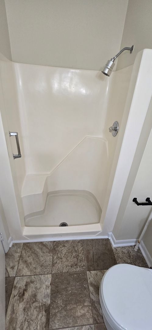 Foto del edificio - Townhome convenient to shopping and schools