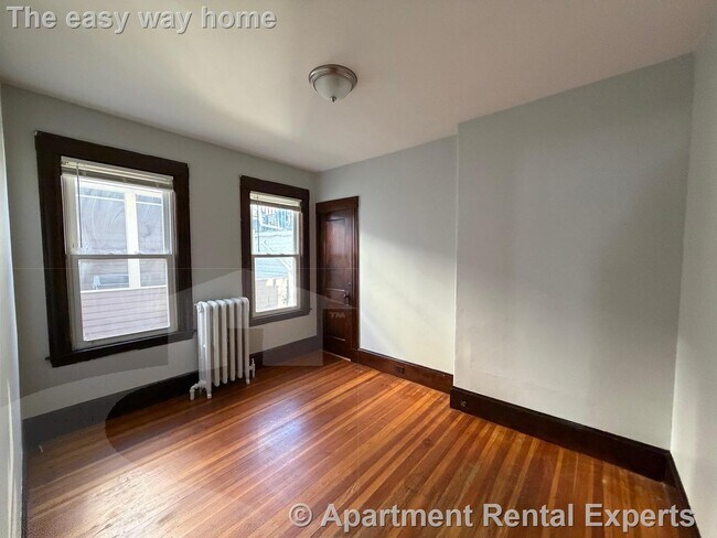 Building Photo - 41 Michigan Ave