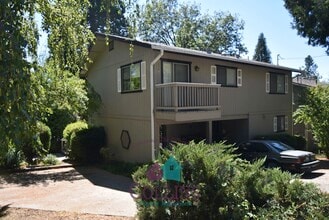 Building Photo - 111 Maryland Dr