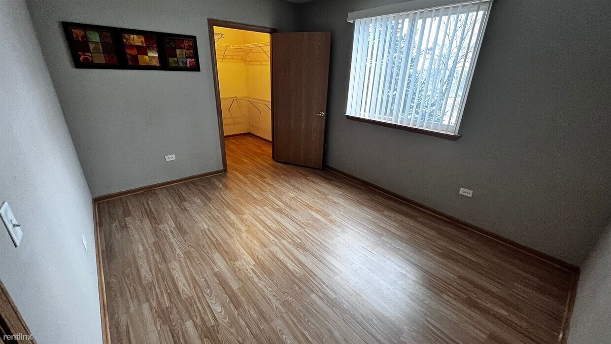 2 br, 2 bath Condo 881 N Swift Rd Unit 204 Condo for Rent in