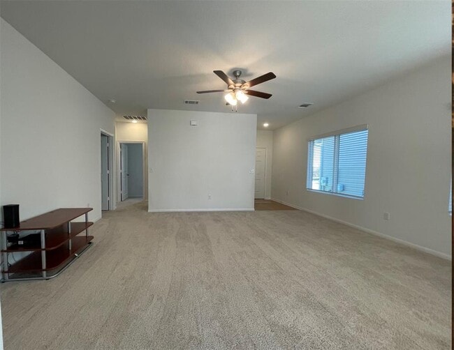 Building Photo - 340 Kenai Dr