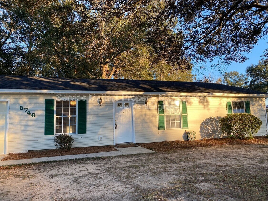 Foto principal - 5746 Rolling Hills Dr