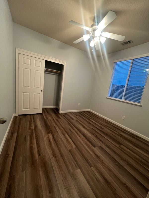 Building Photo - 1623 Bermuda Ln