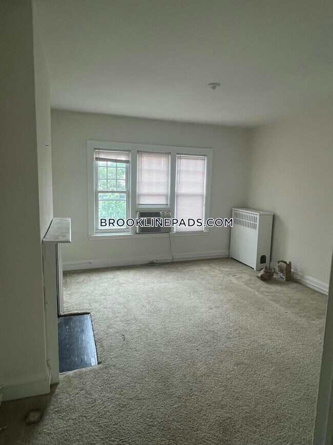 Foto del edificio - 1223 Beacon St.