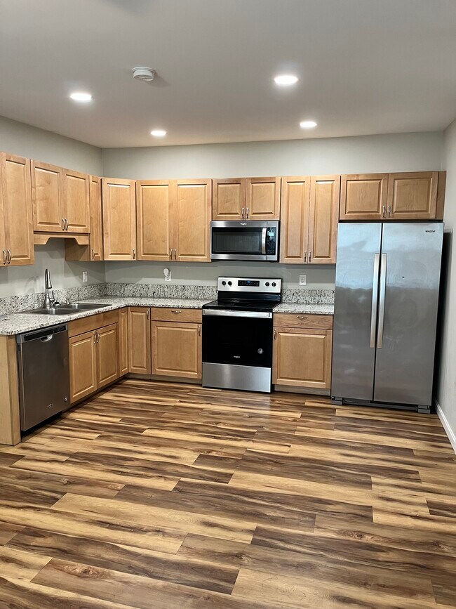 Foto del edificio - 629 N Franklin St