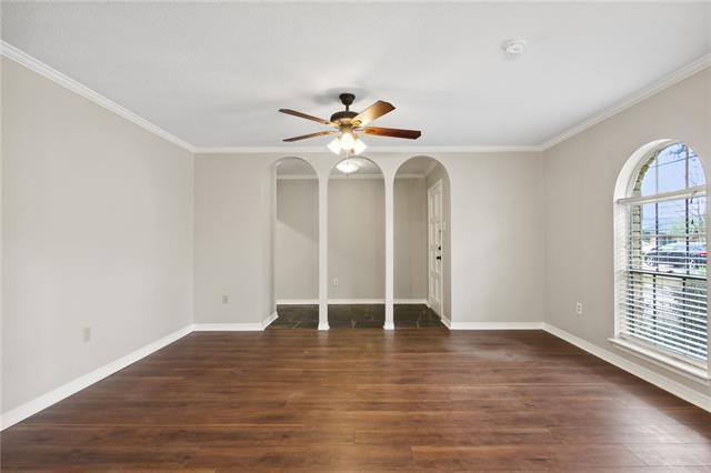 Foto del edificio - 4712 Southshore Dr