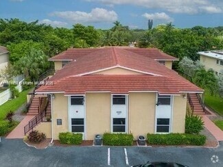 Building Photo - 8303 W Sample Rd