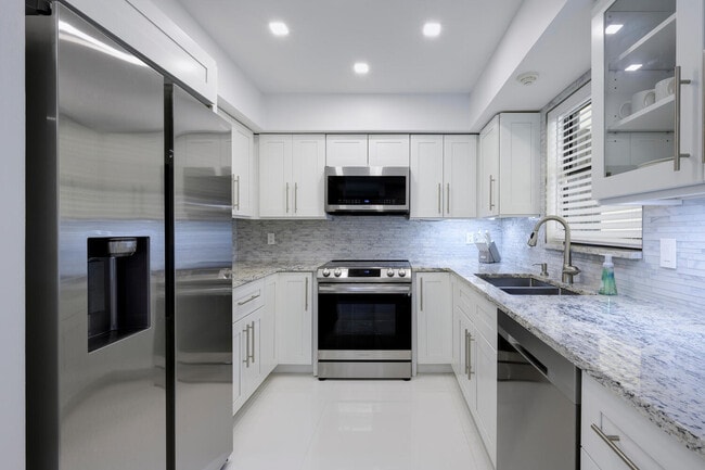 Foto del edificio - 11335 12 Oaks Way