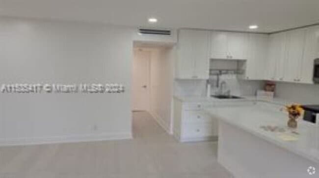 Building Photo - 13455 SW 9th Ct