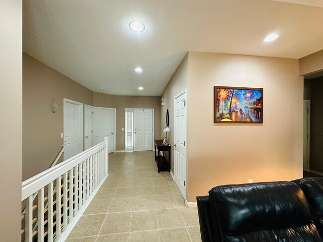 Building Photo - 44183 Astro Dr