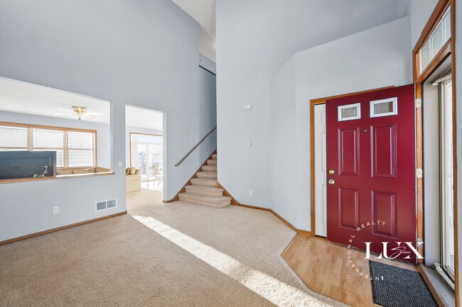 Foto del edificio - 6757 Urbandale Ln N