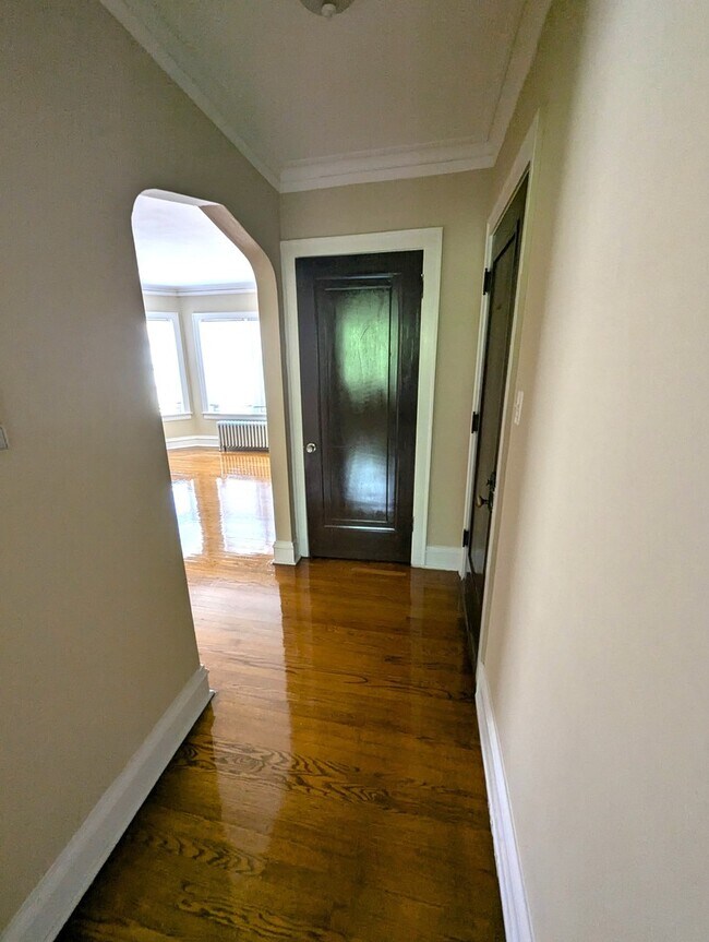 Foto del edificio - 6705 N Greenview Ave