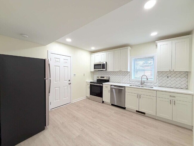 Foto del edificio - Fully Updated Apartment in KCMO