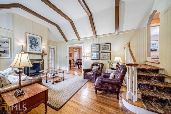 Foto del edificio - 689 Cumberland Cir NE