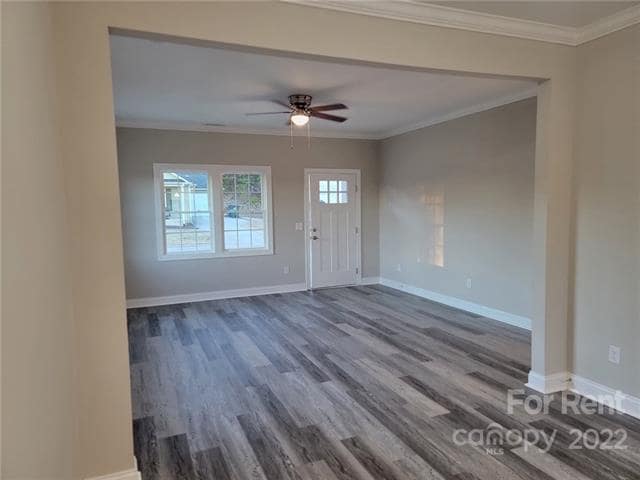 Building Photo - 3941 Newhall Dr NW