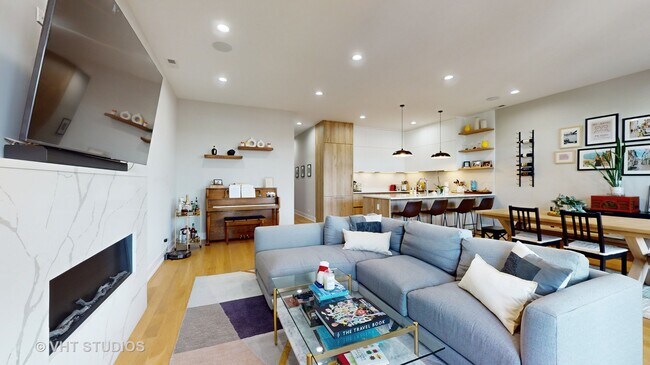 Foto del edificio - 3056 N Lincoln Ave