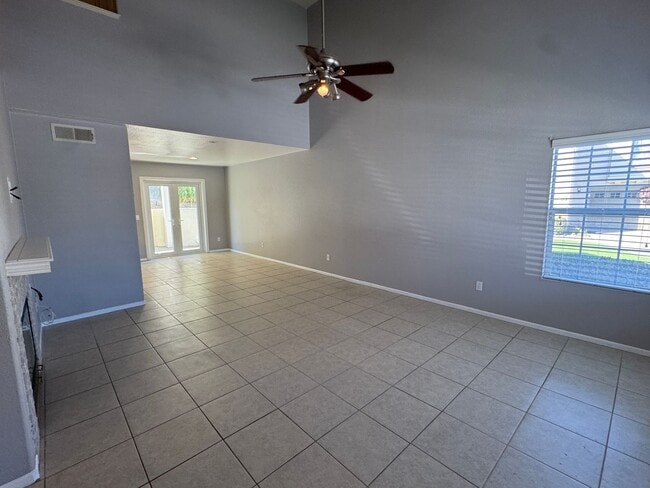 Building Photo - Amazing House For Rent