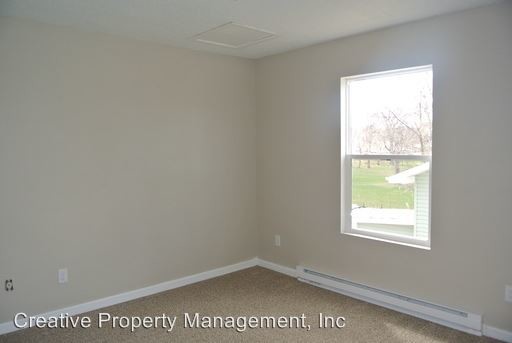Building Photo - 1700 E Burdick Expy
