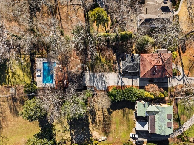 Foto del edificio - 979 Springdale Rd NE