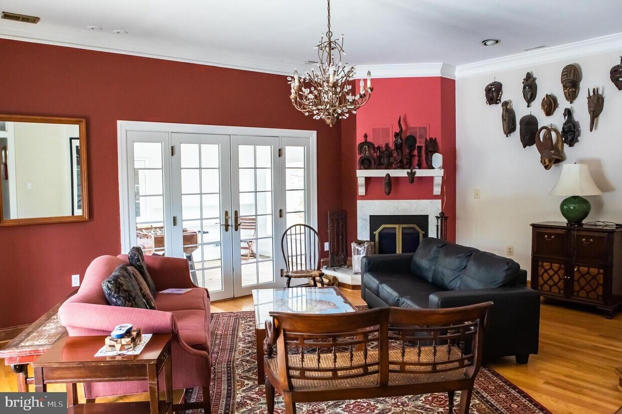 Foto principal - 4737 11th St N