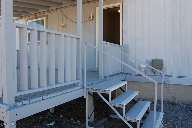 Building Photo - 1781 S Baradonna Rd