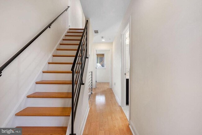 Foto del edificio - 1347 S 20th St