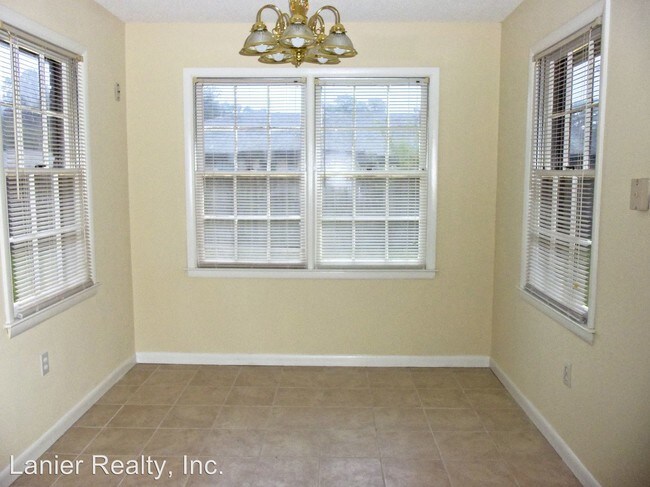 Building Photo - 2525 Little John Ct