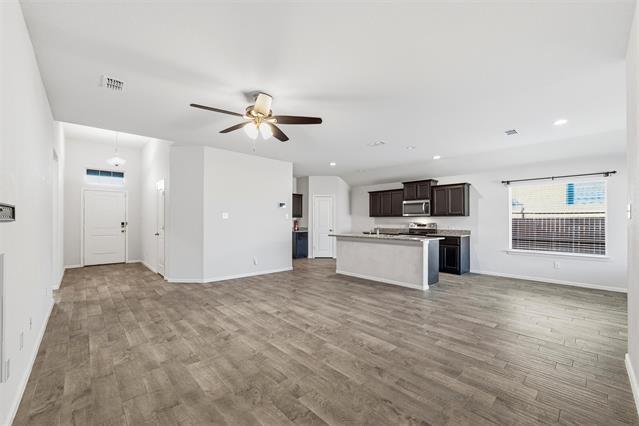 Building Photo - 9224 Herringbone Dr