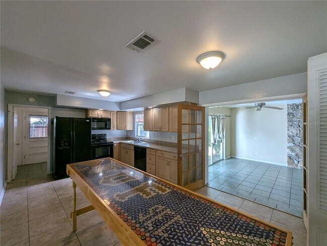 Building Photo - 1714 NW 38th St