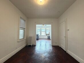 Building Photo - 152 Clendenny Ave