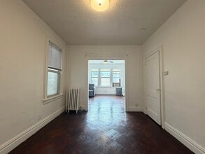 Building Photo - 152 Clendenny Ave