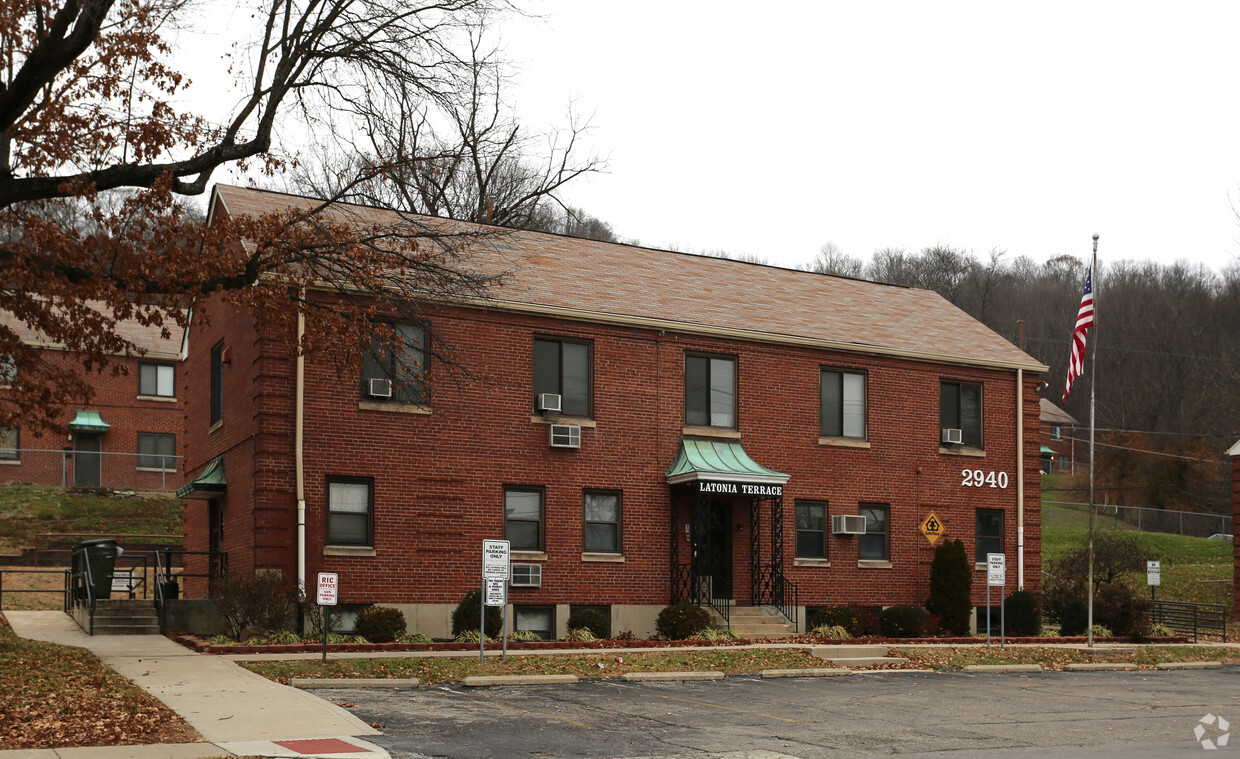 Building Photo - Latonia Terrace