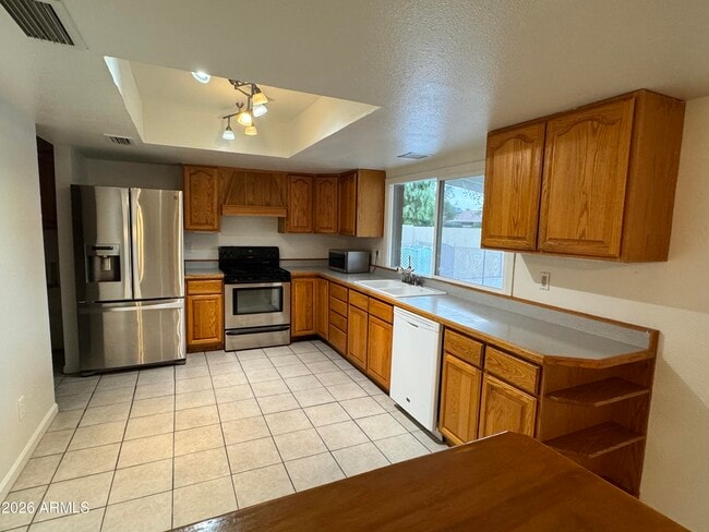 Building Photo - 4819 S Kachina Dr