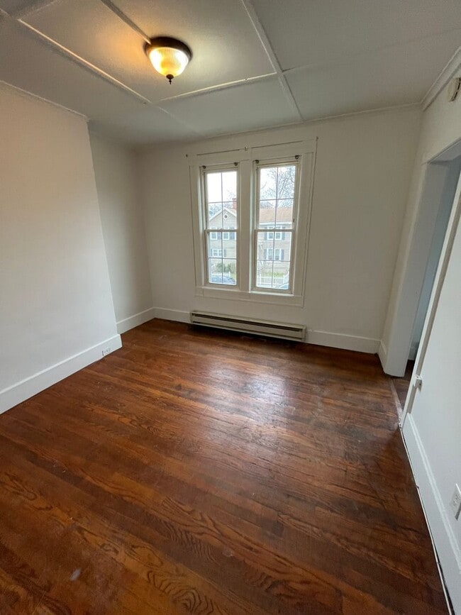 Foto del edificio - 11 Hooker Ave