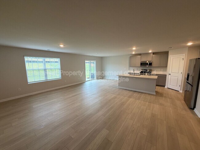 Building Photo - 1784 Mallard Dr