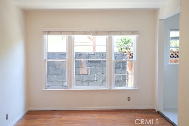 Building Photo - 425 Venice Way