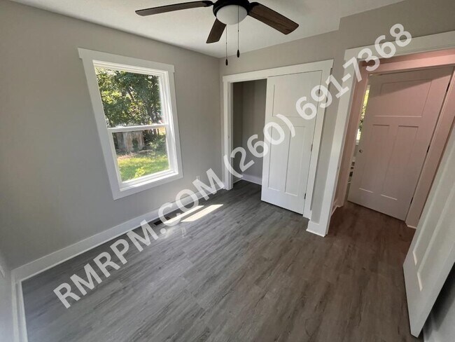 Foto del edificio - 3632 Logan Ave