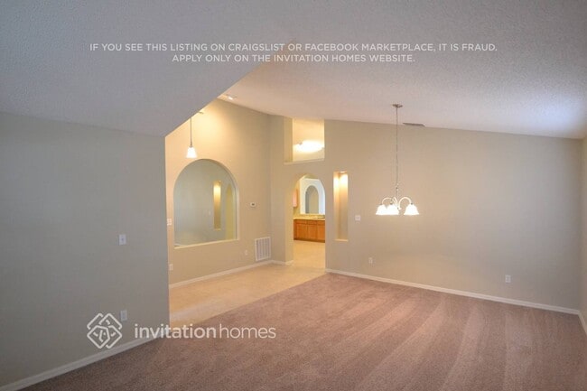 Foto del edificio - 2773 Aragon Terrace