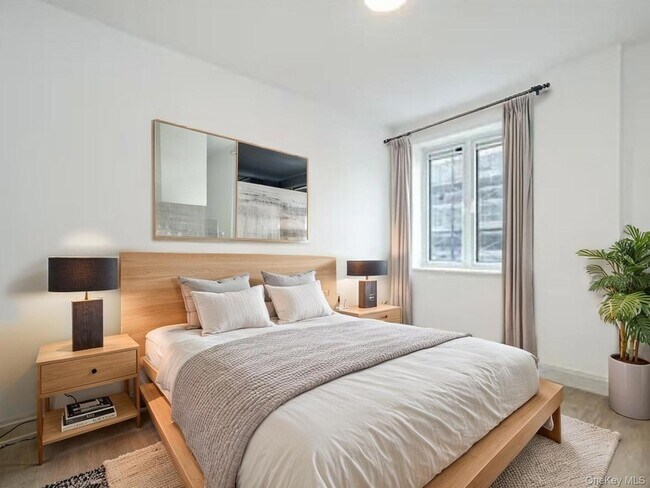 Foto del edificio - 88-56 162nd St
