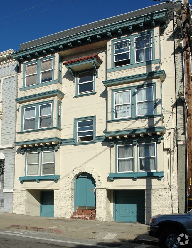 Building Photo - 1588 Hayes St