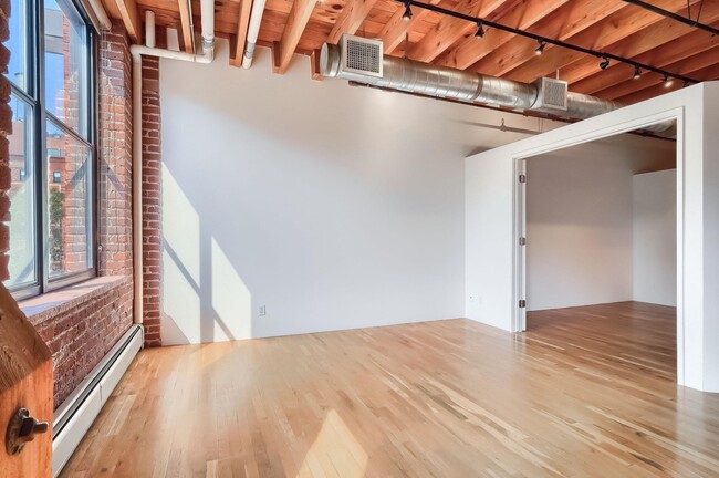 Building Photo - 1720 Wynkoop St