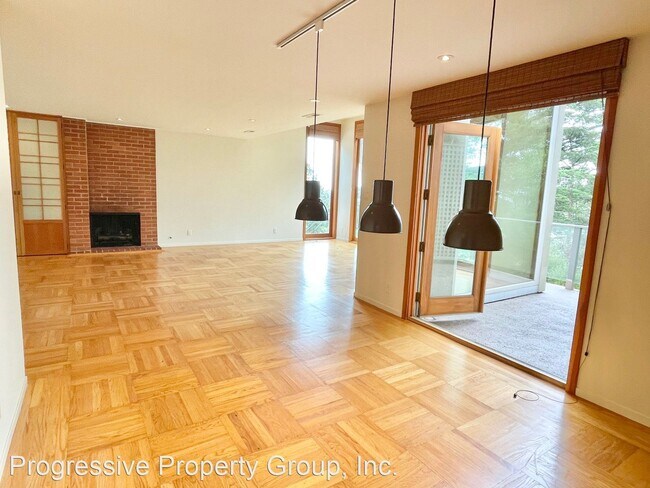 Foto del edificio - 4 br, 3.5 bath House - 2270 9th Avenue