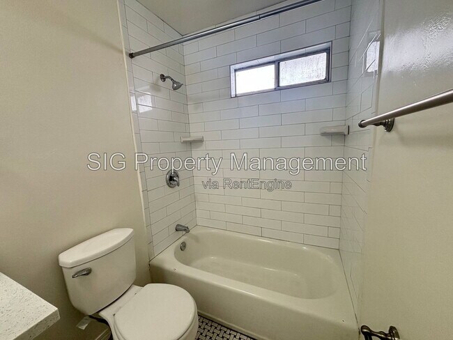 Foto del edificio - 311 Griswold Ave
